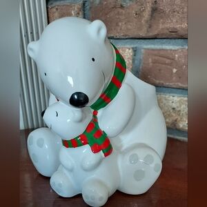 Teleflora Polar Bear and Baby Ceramic Planter Christmas Scarf 7x7"